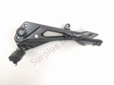 Platine avant gauche complete