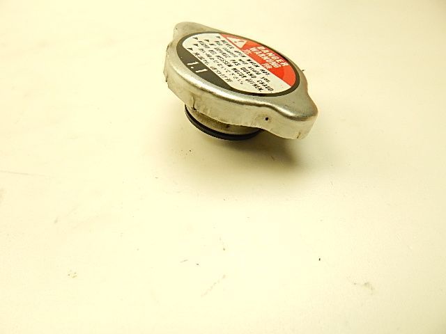 Bouchon de radiateur occasion HONDA CB 900 HORNET 2002