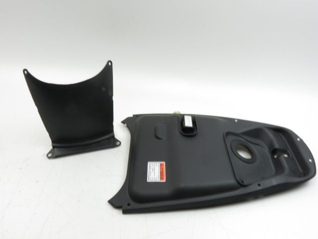 Cache sous selle occasion SUZUKI UX 125 SIXTEEN 2010