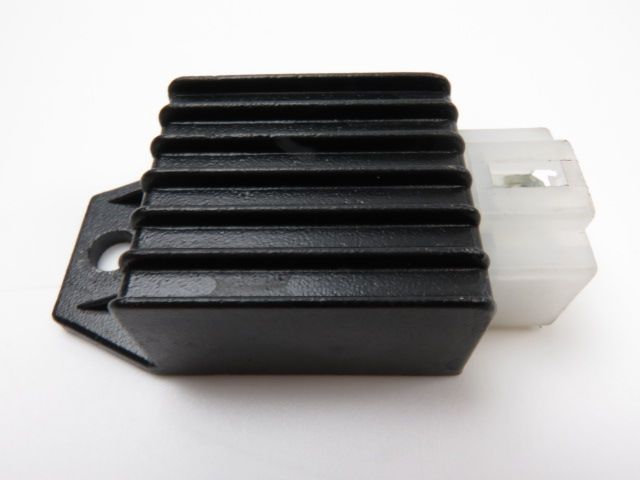 Regulateur de tension occasion LONGJIA RENO 2015