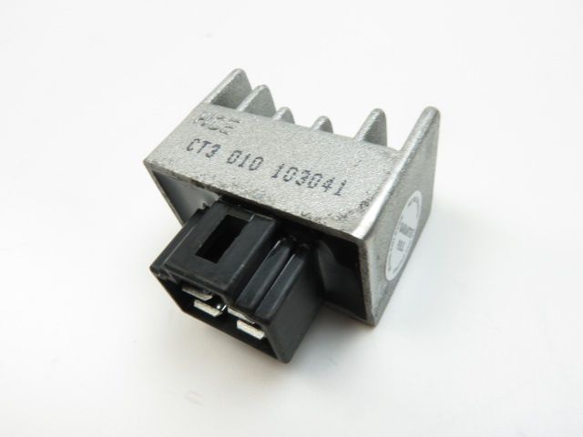 Regulateur de tension occasion PEUGEOT TWEET 2011
