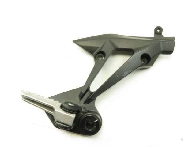 Platine et repose pieds arriere droit occasion KAWASAKI Z 750 2008