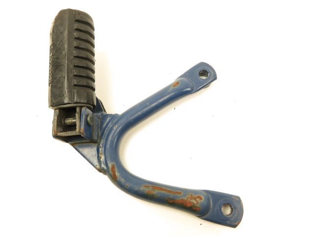 Platine et repose pieds arriere droit occasion CAGIVA T4E 