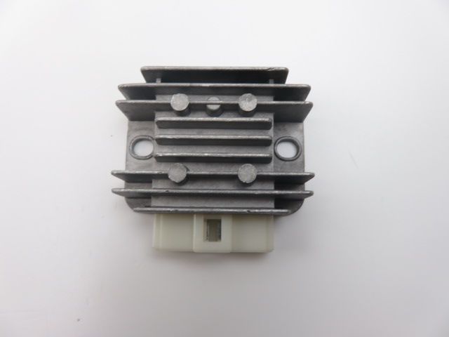 Regulateur de tension occasion NECO N 2013