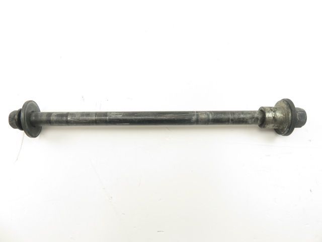 Axe de roue arriere occasion YAMAHA YBR 250 2008