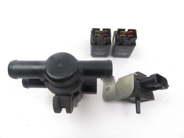 Relais boitier electrique occasion SUZUKI GSX 650 F 2008