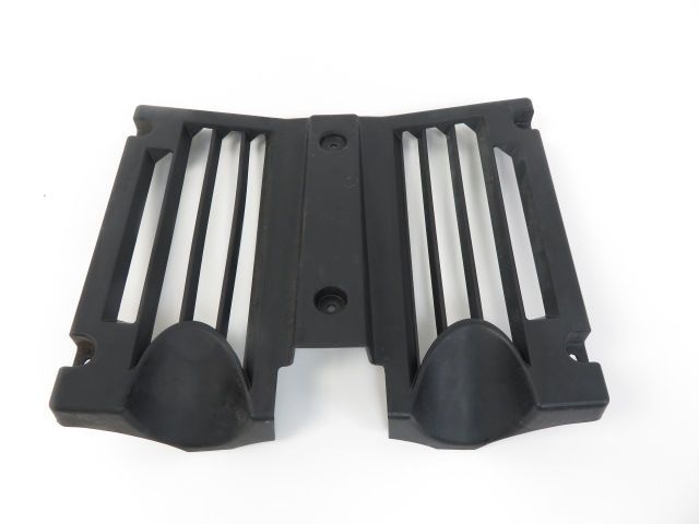 Grille de radiateur occasion GENERIC TRIGGER 2013