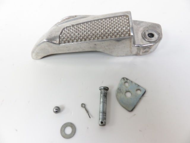 Repose pieds arriere gauche occasion HONDA LEAD 110 2009