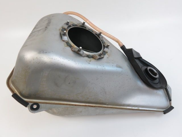 Reservoir occasion HONDA FJS 400 SILVERWING 2010