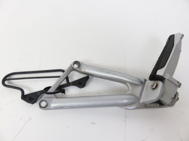 Platine et repose pieds arriere gauche occasion BMW R 1100 2003