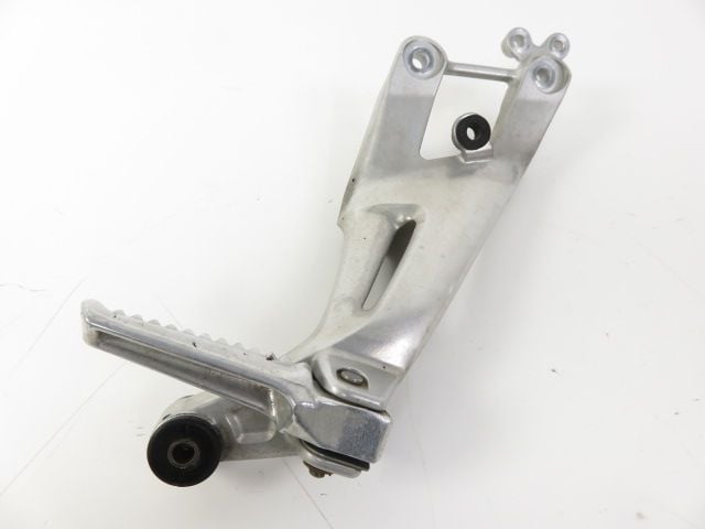 Platine et repose pieds arriere droit occasion HONDA CBR 1100 XX 1998