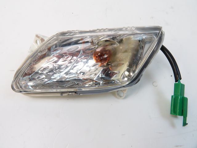 Clignotant avant d occasion YAMAHA YP 125 X-MAX 2006