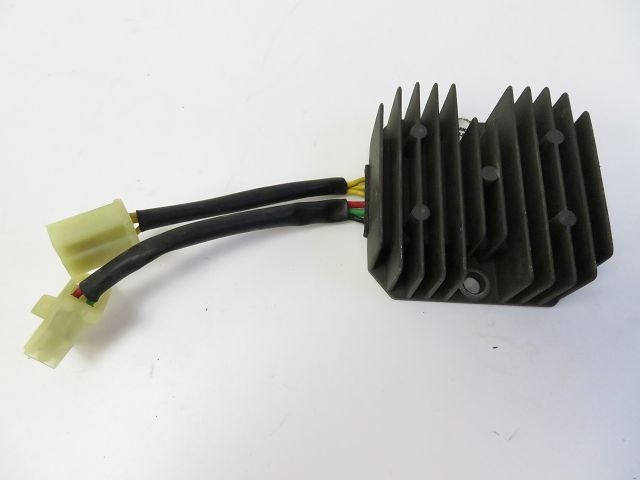 Regulateur de tension occasion KYMCO GRAND DINK 2004