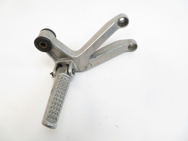 Platine et repose pieds arriere droit occasion HONDA CBR 929 RR FIREBLADE 2000