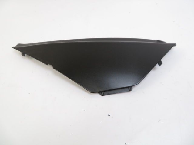 Cache lateral droit occasion APRILIA ATLANTIC 2007