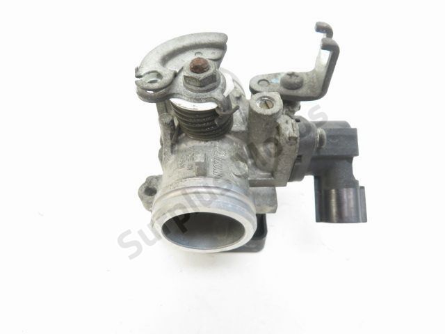 Corps d'injection gauche occasion YAMAHA YBR 125 2009