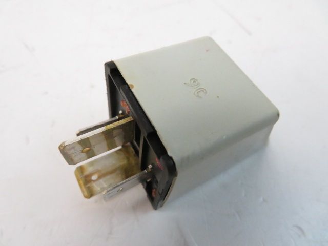 Relais de demarreur occasion VESPA ET2 2012