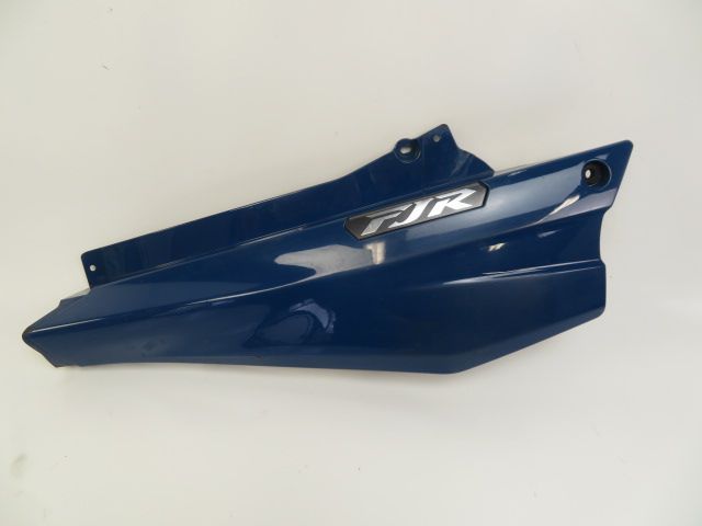 Cache lateral droit occasion YAMAHA FJR 1300 2008