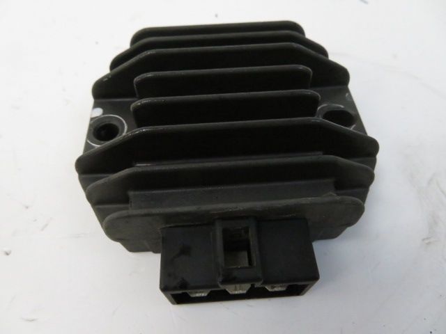 Regulateur de tension occasion APRILIA ATLANTIC 2003