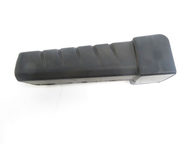 Repose pieds arriere droit occasion HONDA FES 125 PANTHEON 2005
