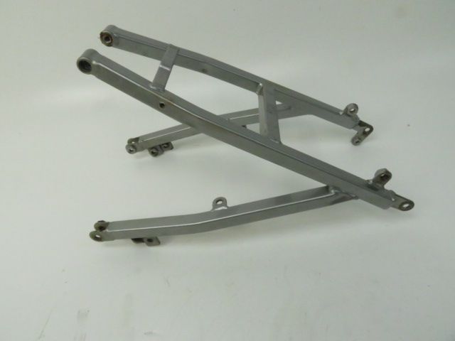 Boucle cadre arriere occasion HM CRE 2004