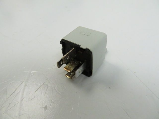 Relais boitier electrique occasion PIAGGIO X8 125 2005