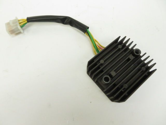 Regulateur de tension occasion HONDA FES 125 PANTHEON 2006