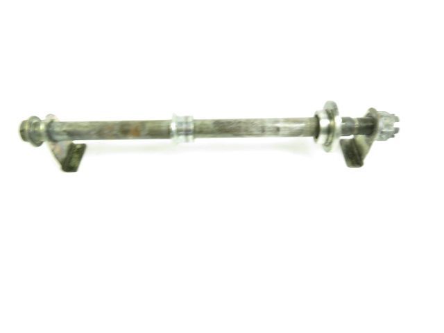 Axe de roue arriere occasion KAWASAKI ZZR 600 2000