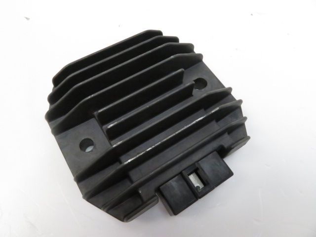 Regulateur de tension occasion KAWASAKI ZR 750 ZEPHYR 1998