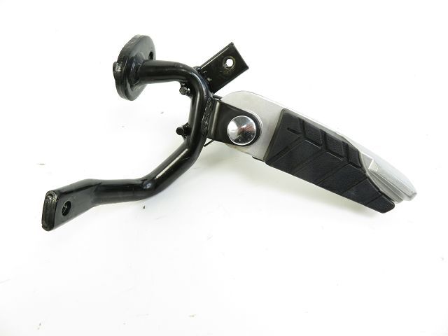 Repose pieds arriere droit occasion SYM GTS 2007