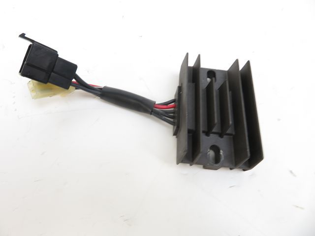 Regulateur de tension occasion SUZUKI TU 125 CLASSIC 2000