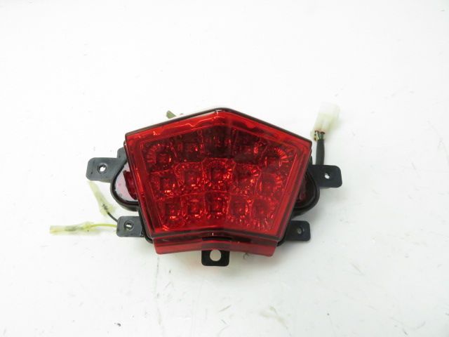 Feu arriere occasion GENERIC EPICO 2013