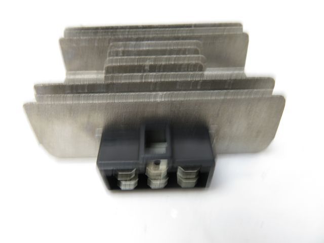 Regulateur de tension occasion VESPA ET4 