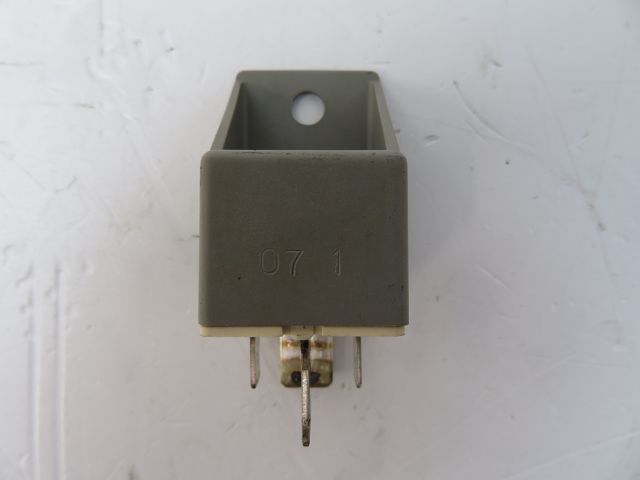 Relais de demarreur occasion VESPA ET4 