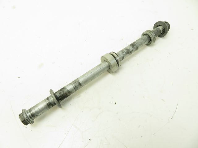 Axe de roue arriere occasion BMW F 650 GS 2004