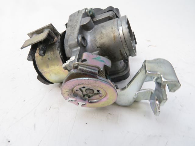 Corps d'injection gauche occasion HONDA NSS 125 FORZA 2015