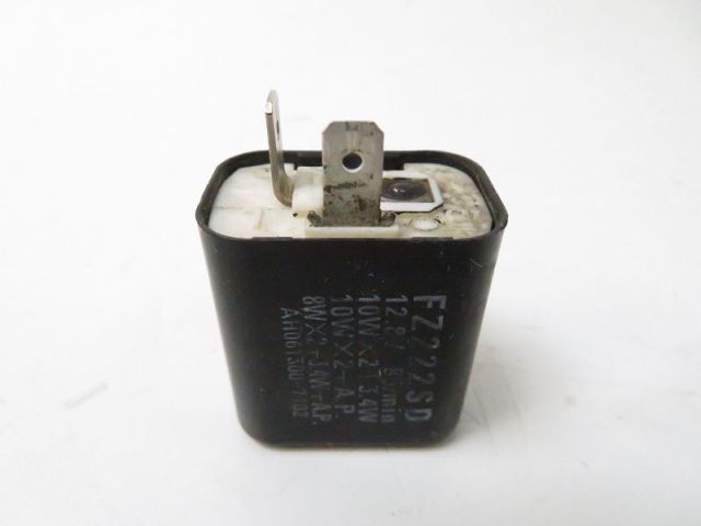 Centrale clignotant  occasion YAMAHA EW 50 SLIDER 2008