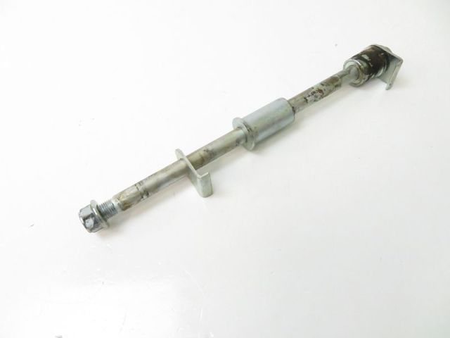 Axe de roue arriere occasion SUZUKI GZ 125 MARAUDER 1999