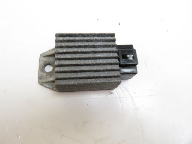 Regulateur de tension occasion KREIDLER SUNNY 2010