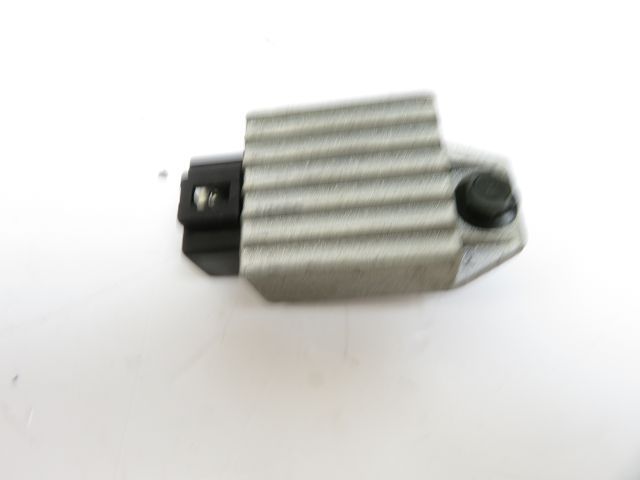 Regulateur de tension occasion JINCHENG DAX 2012