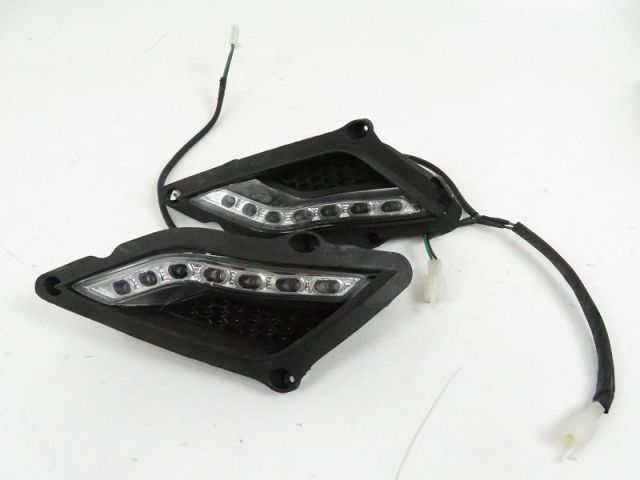 Veilleuse avant occasion VASTRO FURTIF 2013