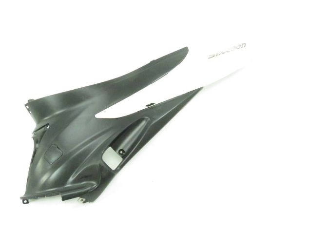 Carenage arriere gauche occasion SUZUKI UX 125 SIXTEEN 2009