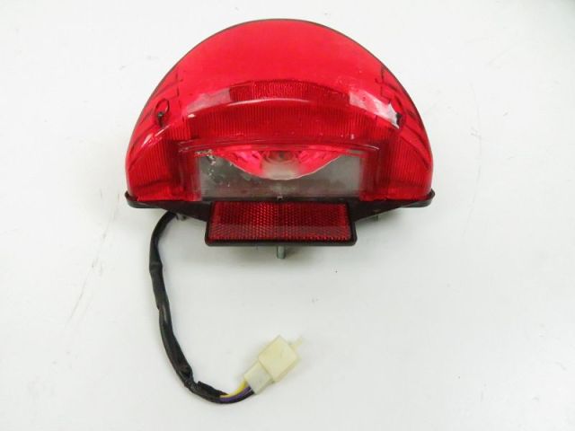 Feu arriere occasion GENERIC CRACKER 2018