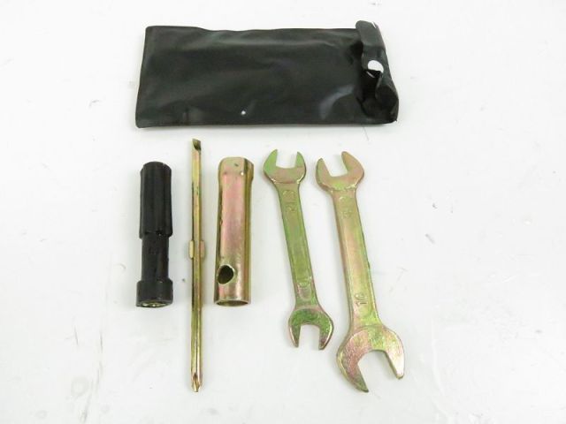 Trousse outil occasion GENERIC CRACKER 2018