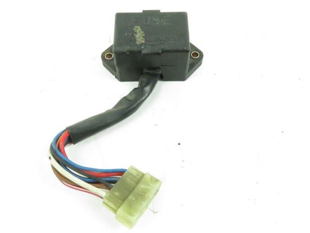 Boite a fusibles occasion TRIUMPH TRIDENT 1993