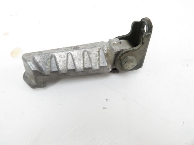 Repose pieds arriere droit occasion PEUGEOT LUDIX 2005