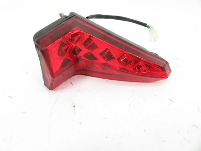 Feu arriere occasion TNT ROMA 2016