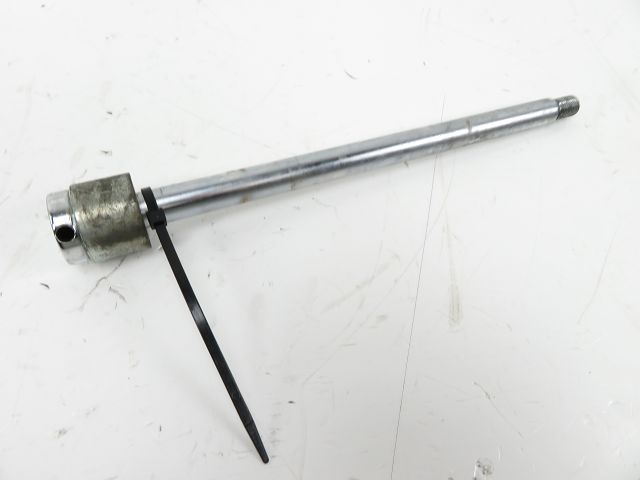 Axe de roue arriere occasion SUZUKI VS 800 1996