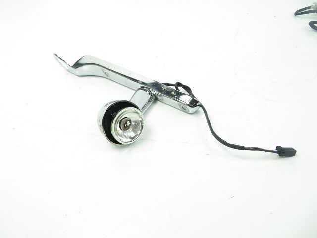 Clignotant arriere d occasion HARLEY DAVIDSON SPORTSTER 2002
