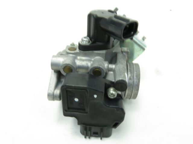 Corps d'injection gauche occasion SUZUKI FL 125 ADRESS 2009